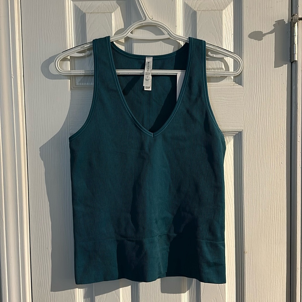 Athleta M “aurora” tank